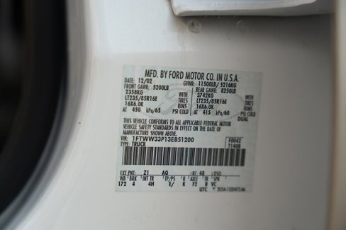 Used 2003 Ford F350 Lariat image 29