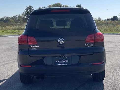 Used 2013 Volkswagen Tiguan S image 15