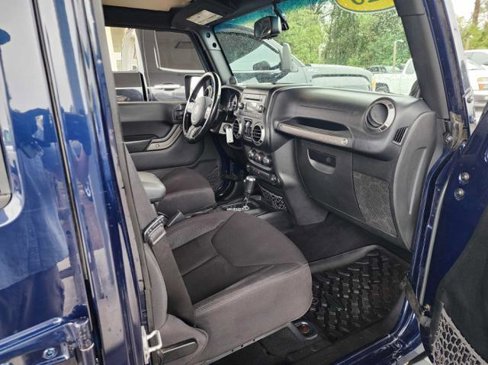 Used 2013 Jeep Wrangler Unlimited Sport image 19