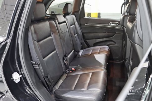 Used 2018 Jeep Grand Cherokee Limited image 27