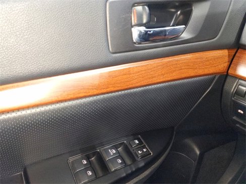 Used 2014 Subaru Outback 2.5i Limited image 18