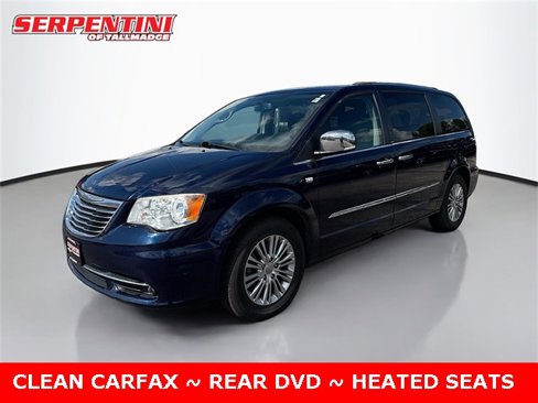 Used 2014 Chrysler Town & Country Touring-L image 1