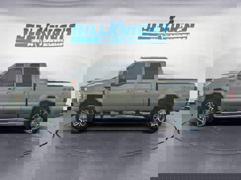 Used 2010 Ford F250 Lariat image 2