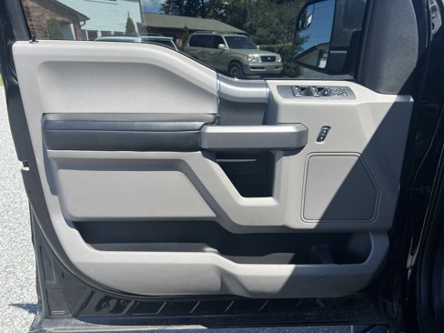 Used 2016 Ford F150 XLT w/ Equipment Group 301A Mid image 8