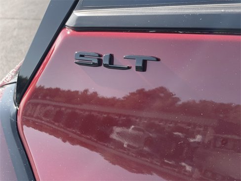 Certified 2023 GMC Terrain SLT w/ Infotainment Package II image 32