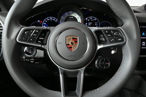 Certified 2022 Porsche Cayenne E-Hybrid Coupe image 9