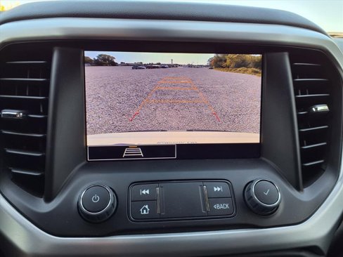 Used 2023 GMC Acadia SLE w/ Driver Convenience Package image 14
