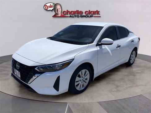 Used 2025 Nissan Sentra S image 1