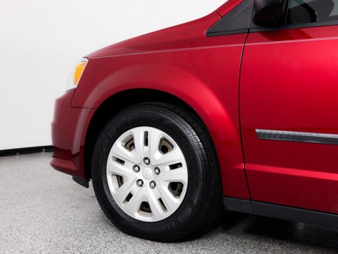 Used 2016 Dodge Grand Caravan American Value Package image 6