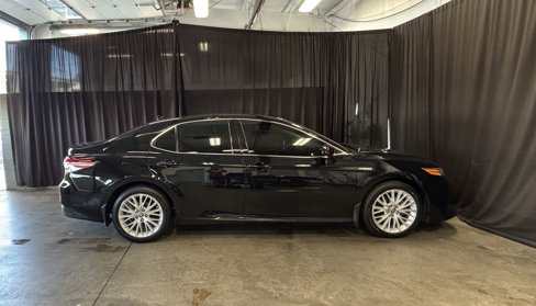 Certified 2020 Toyota Camry XLE image 30