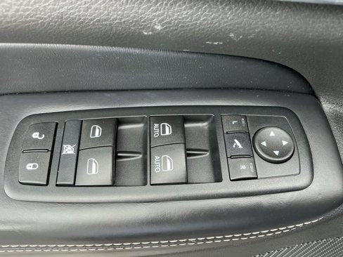Used 2015 Jeep Grand Cherokee Overland w/ Advanced Technology Group image 63