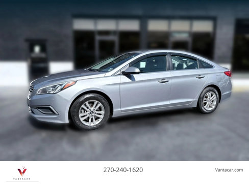 Used 2017 Hyundai Sonata SE image 1