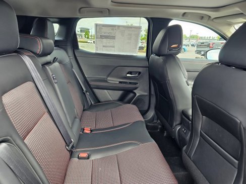 New 2025 Nissan Kicks SR w/ SR Premium Package image 16