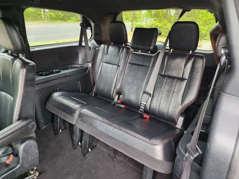 Used 2014 Dodge Grand Caravan R/T image 10