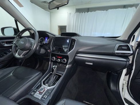 Used 2020 Subaru Forester Limited image 13