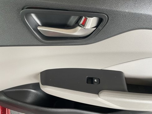 Used 2019 Hyundai Accent SE image 25