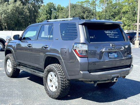 Used 2020 Toyota 4Runner SR5 image 3