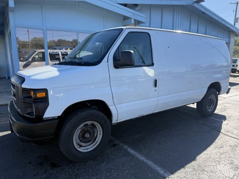 Used 2010 Ford E-250 and Econoline 250 image 1