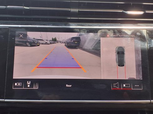 Used 2019 Audi Q8 Prestige w/ Luxury Package image 5