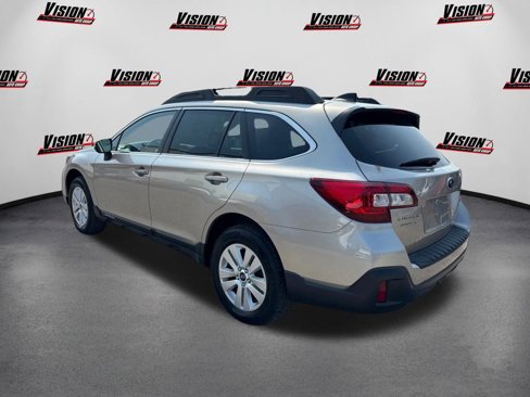 Used 2019 Subaru Outback 2.5i Premium image 7
