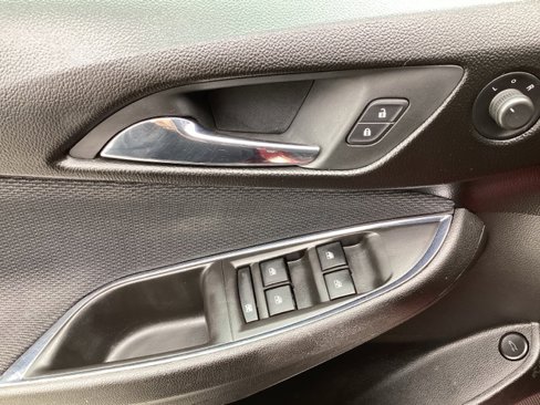 Used 2017 Chevrolet Cruze LT w/ Convenience Package image 8