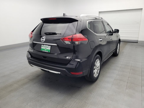 Used 2017 Nissan Rogue SV w/ SV Premium Package image 9