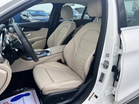Used 2021 Mercedes-Benz C 300 Sedan image 11