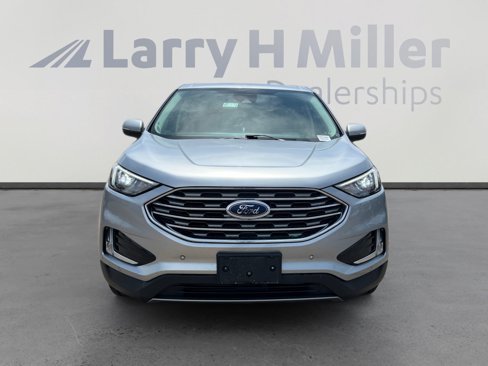 Used 2024 Ford Edge Titanium image 8