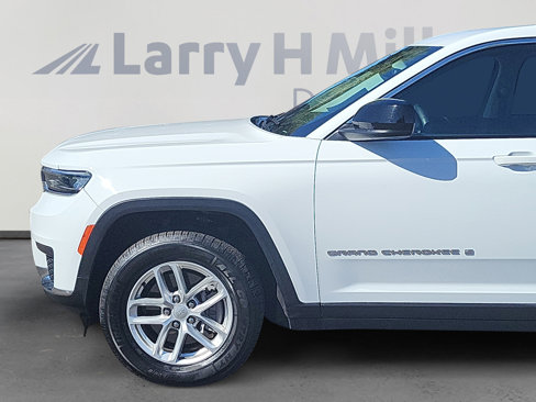 Certified 2023 Jeep Grand Cherokee L Laredo image 2