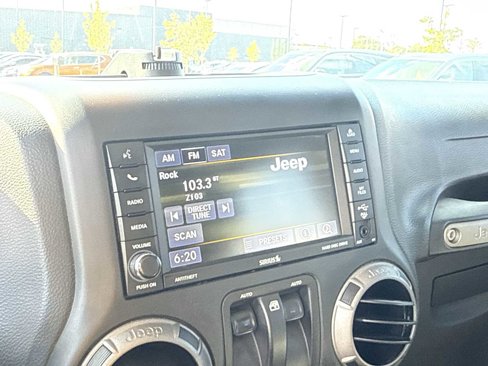 Used 2018 Jeep Wrangler Sport image 16