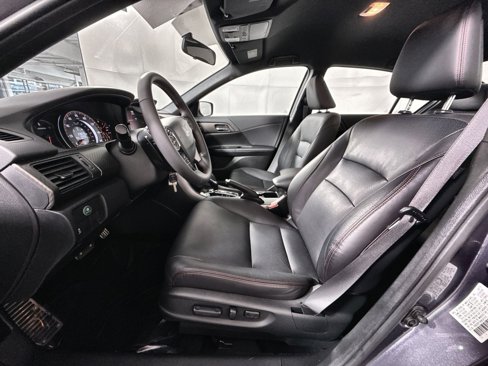 Used 2017 Honda Accord Sport Special Edition image 13