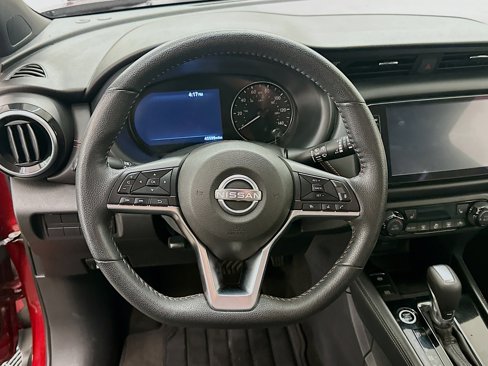 Used 2023 Nissan Kicks SR w/ SR Premium Package image 18