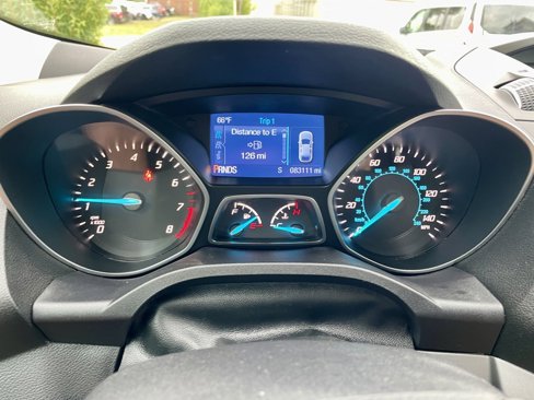 Used 2015 Ford Escape SE image 24