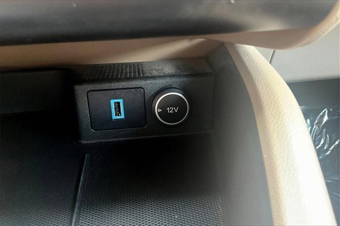 Used 2020 Ford Escape SE image 26