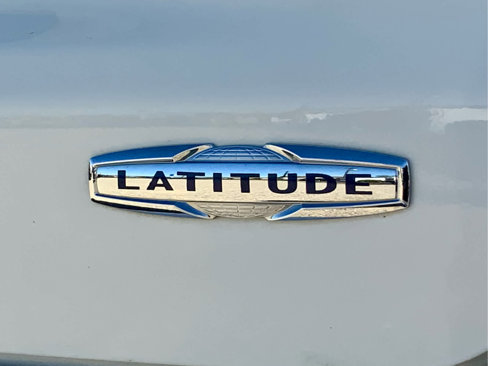 Used 2020 Jeep Compass Latitude w/ Popular Equipment Group image 24