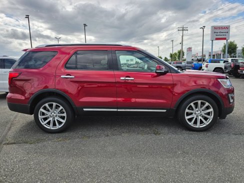 Used 2016 Ford Explorer Limited image 3