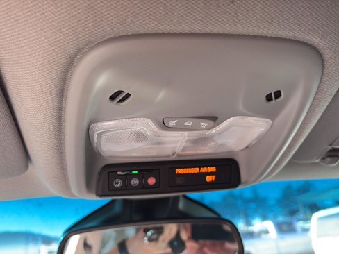 Used 2022 Chevrolet Bolt LT image 19