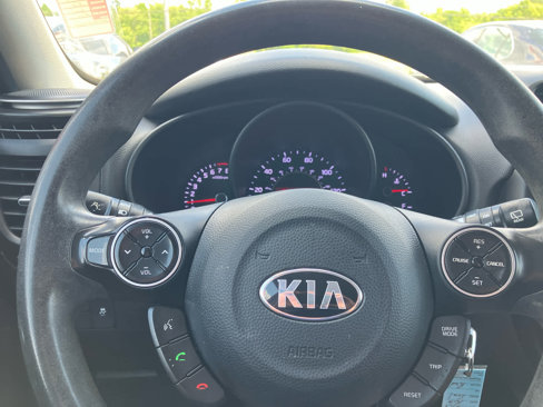 Used 2019 Kia Soul image 14