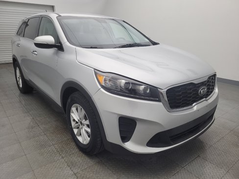 Used 2020 Kia Sorento LX image 13