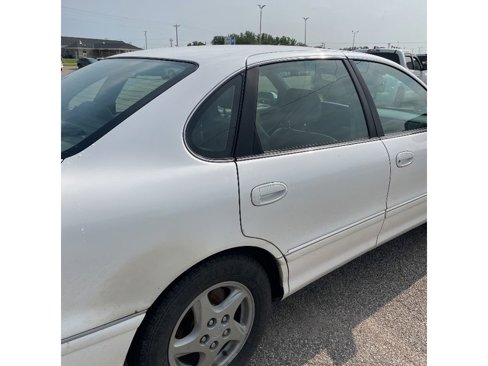 Used 1998 Toyota Avalon XLS image 9
