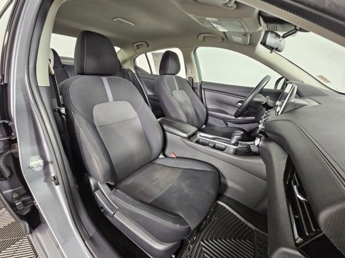 Used 2022 Nissan Sentra SV image 13