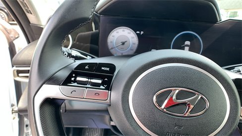 Used 2023 Hyundai Elantra SEL w/ Convenience Package image 18