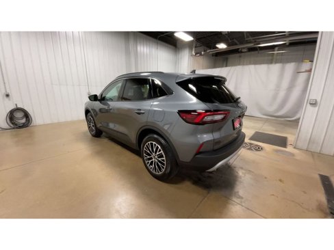 Used 2024 Ford Escape SE image 6
