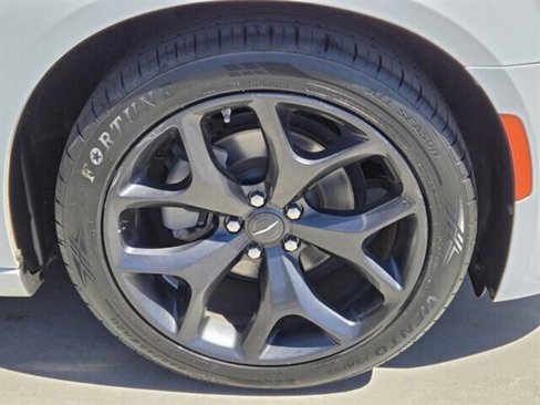 Used 2022 Chrysler 300 S image 8