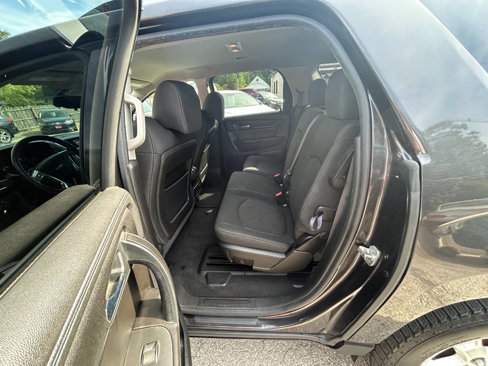 Used 2014 GMC Acadia SLE image 7