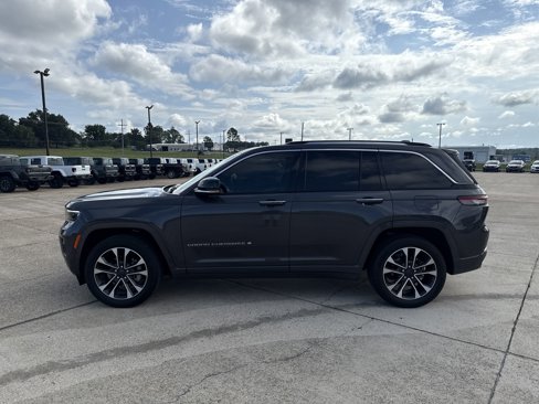 Used 2022 Jeep Grand Cherokee Overland image 4