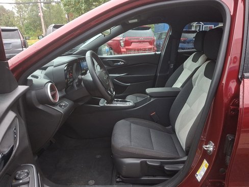 Used 2024 Chevrolet Trax RS w/ Driver Confidence Package image 13