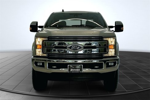 Used 2019 Ford F250 Lariat w/ Lariat Ultimate Package image 3