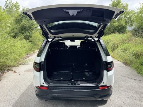 Used 2021 Land Rover Discovery Sport S image 7