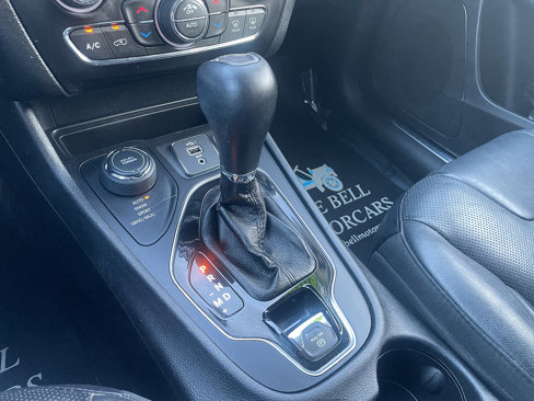 Used 2019 Jeep Cherokee Limited image 64